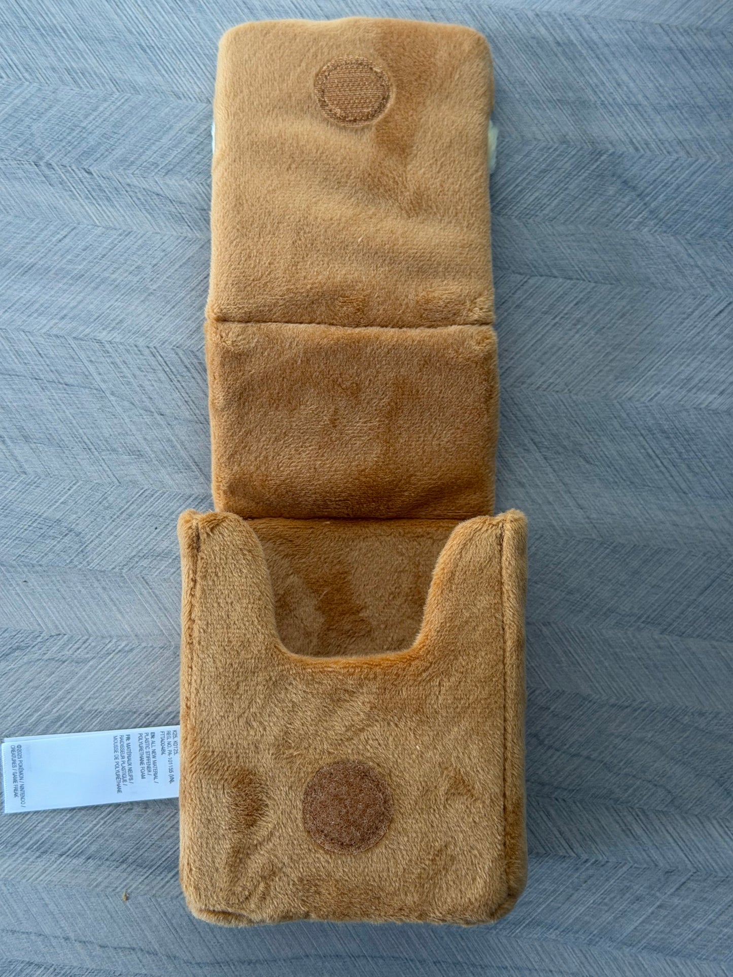 Prismatic Evolutions SPC Fuzzy Eevee Deck Box