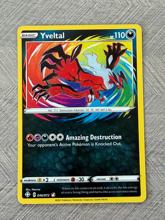 Yveltal 046/072 Amazing Rare Shining Fates Pokémon Card - English