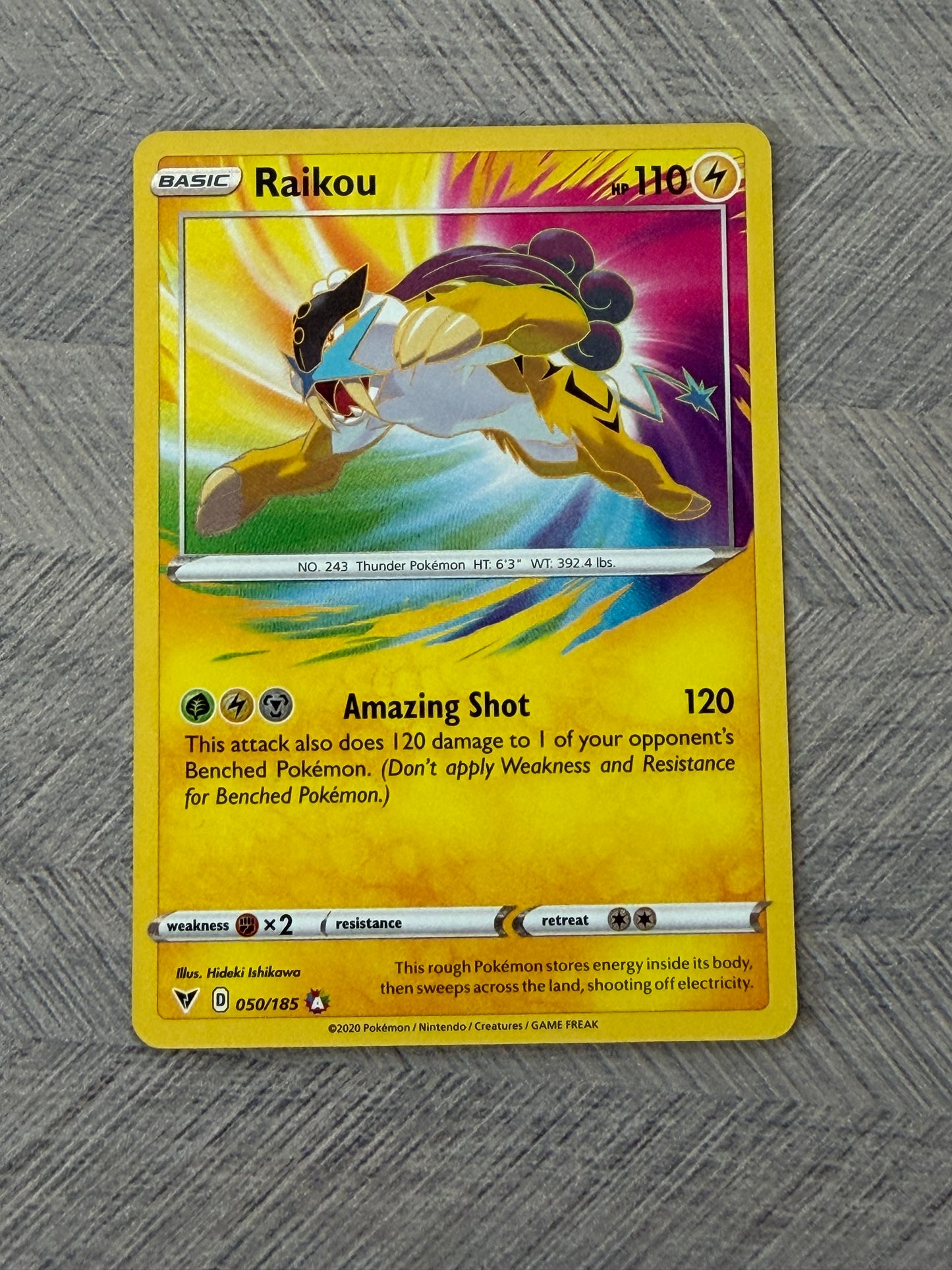 Raikou 050/185 Amazing Rare Vivid Voltage Pokémon Card - English